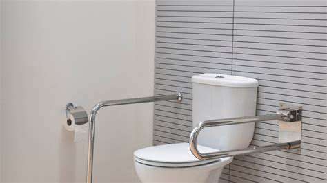 Expert Bathroom Design Ideas for Enhanced Safety and Functionality
