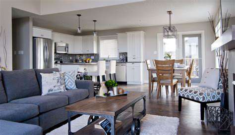 BlurringtheLines:Open-ConceptLivingSpaces