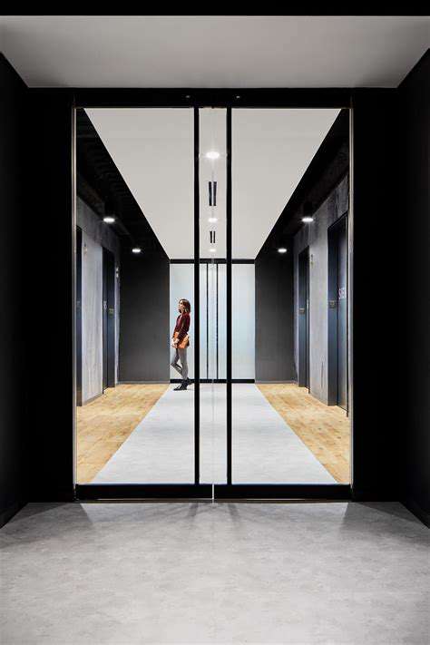 IlluminatingtheFocalPoint:StrategicLightingforTVWalls